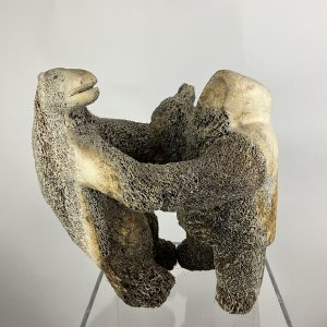 statue
